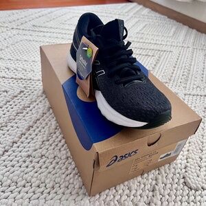 Asics Gel Nimbus 24 Black/White Size 7 NEW with Tags